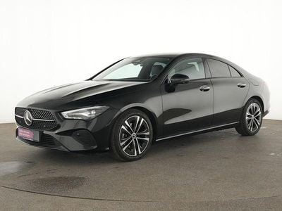 Gebraucht Mercedes CLA200 Progressive 163 PS (119 kW) 2024 Nachtschwarz Limousine