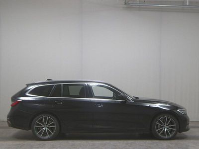 Gebraucht BMW 330 Luxury Line 286 PS (210 kW) 2021 Schwarz Kombi