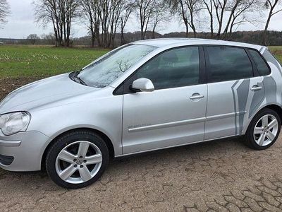 Gebraucht VW Polo Trendline 60 PS (44 kW) 2009 Silber Kleinwagen