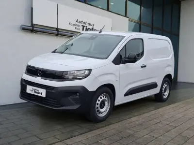 Neu Opel Combo-e Life 100 kW (136 PS) 2025 Weiß
