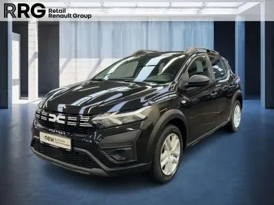 Używany Dacia Sandero Essentiel 101 KM (74 kW) 2024 Czarny Hatchback