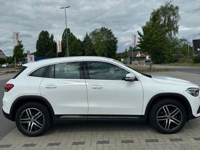 Mercedes GLA180