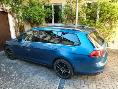 Gebraucht VW Golf VII Highline 150 PS (110 kW) 2015 Blau Kombi