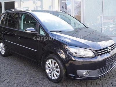 Second-hand VW Touran Highline 140 CP (102 kW) 2011 Negru Monovolum