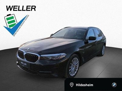 Gebraucht BMW 530e Comfort Edition 292 PS (214 kW) 2022 Bmw 530e xdrive touring aut. (schwarz) Kombi