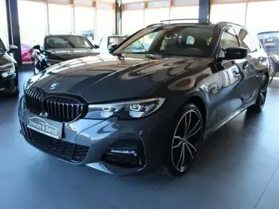 Gebraucht BMW 320e M Sport 204 PS (150 kW) 2021 Grau Kombi