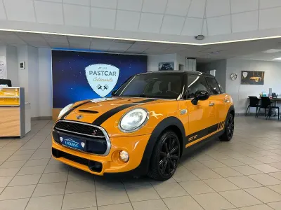 Gebraucht Mini John Cooper Works 170 PS (125 kW) 2017 Orange Kleinwagen