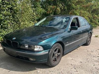 BMW 523