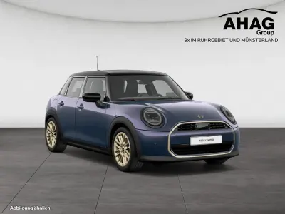 Używany Mini Cooper Favoured 114 kW (156 KM) 2025 Andere Hatchback