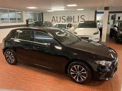 Gebraucht Mercedes A180 Style 116 PS (85 kW) 2023 Nachtschwarz Limousine