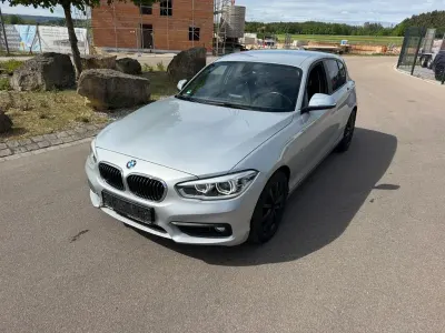 Gebraucht BMW 118 Advantage 136 PS (100 kW) 2017 Silber Kleinwagen