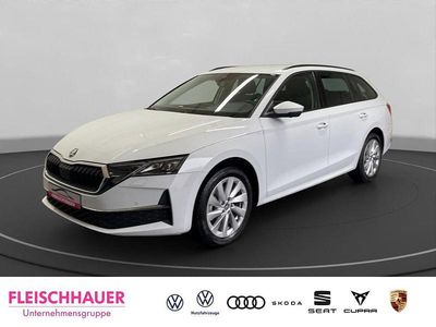 Weiss Gebraucht 2024 Skoda Octavia Selection Kombi | 29.960 € (Etwas zu teuer)
