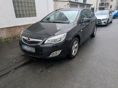 Gebraucht Opel Astra Sport 110 PS (80 kW) 2012 Schwarz Kombi