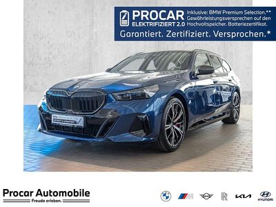 Gebraucht BMW 550e Sport Line 489 PS (359 kW) 2025 Blau Kombi