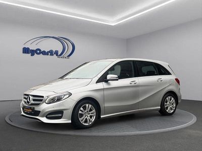 Usata Mercedes B200 136 CV (100 kW) 2017 Argento Monovolume