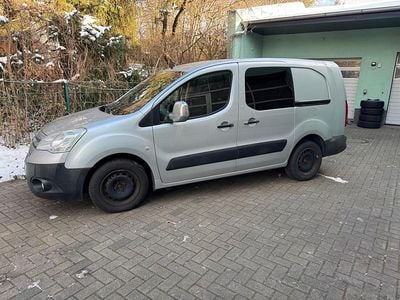 Silber Gebraucht 2009 Citroën Berlingo Van / Kleinbus | 3.700 € (Etwas zu teuer)