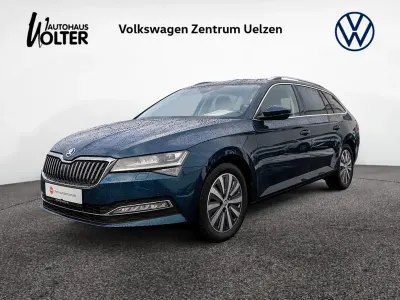 Gebraucht Skoda Superb Style 190 PS (139 kW) 2022 Blau Kombi