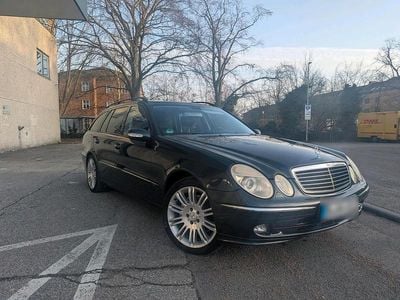 Gebraucht Mercedes E350 Avantgarde 270 PS (198 kW) 2006 Schwarz Kombi