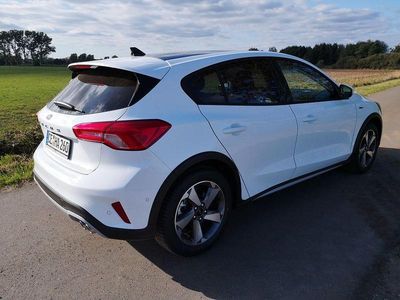 Gebraucht Ford Focus Active 182 PS (133 kW) 2019 Weiß Limousine