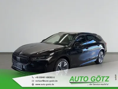 Neu Skoda Superb SportLine 204 PS (150 kW) 2026 Schwarz Kombi