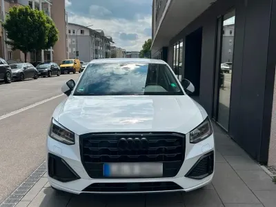 Używany Audi Q2 Advanced 150 KM (110 kW) 2022 Biały SUV