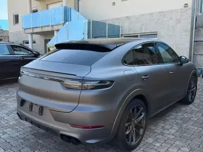 Gebraucht Porsche Cayenne S 441 PS (324 kW) 2019 Schwarz SUV