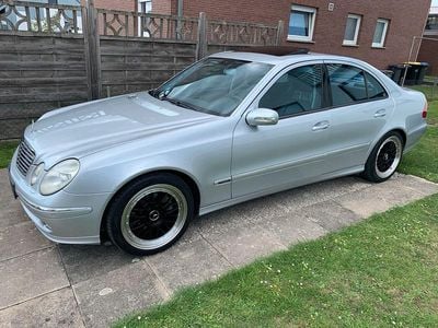 Mercedes E280