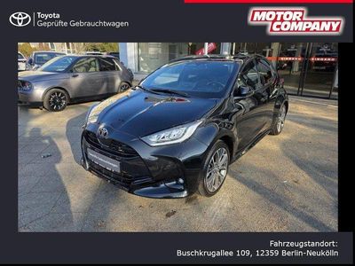 Gebraucht Toyota Yaris Hybrid Style 131 PS (96 kW) 2024 Schwarz Limousine