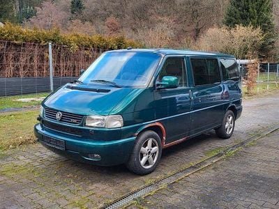 Gebraucht VW T4 151 PS (111 kW) 2000 Grün Van