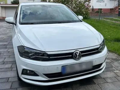Gebraucht VW Polo Highline 95 PS (69 kW) 2019 Weiß Kleinwagen