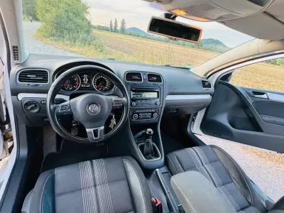 Gebraucht VW Golf VII 105 PS (77 kW) 2012 Weiß Limousine