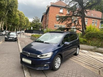 Blau Gebraucht 2017 VW Touran Highline Van / Kleinbus | 16.900 € (Superpreis)