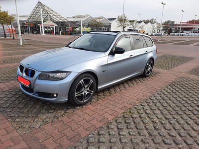 Gebraucht BMW 318 Exclusive 143 PS (105 kW) 2010 Blau Kombi