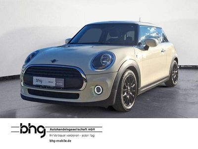 Gebraucht Mini ONE 102 PS (75 kW) 2019 Weiß Kleinwagen