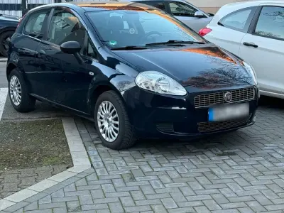 Gebraucht Fiat Punto 65 PS (47 kW) 2009 Blau Kleinwagen