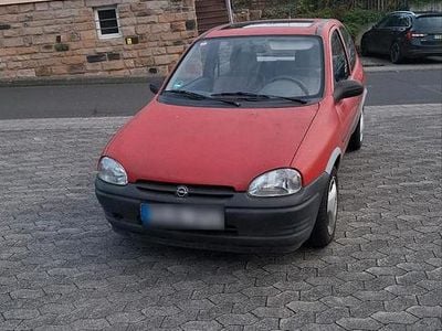 Gebraucht Opel Corsa 60 PS (44 kW) 1995 Rot Kleinwagen