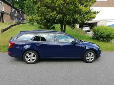 Gebraucht Skoda Octavia Best of 105 PS (77 kW) 2014 Blau Kombi