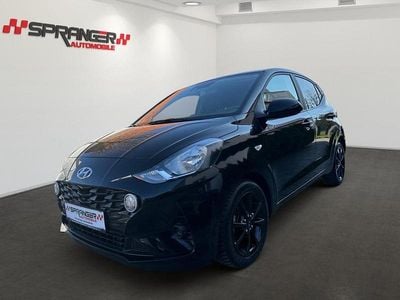 Gebraucht Hyundai i10 Trend 84 PS (61 kW) 2022 Phanromblackmetallic (metallic) Kleinwagen