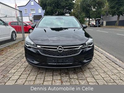 Schwarz Gebraucht 2017 Opel Astra Edition Limousine | 9.700 € (Etwas zu teuer)
