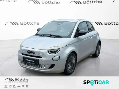 Neu Fiat 500 Icon 65 PS (47 kW) 2026 Celestial blau Kleinwagen
