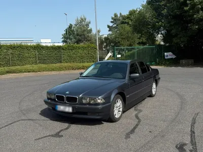 Käytetty BMW 728 193 HP (141 kW) 2000 Harmaa Sedan
