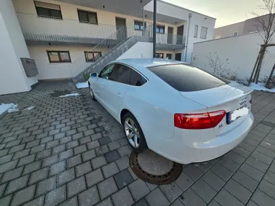Gebraucht Audi A5 Sportback Sport 190 PS (139 kW) 2016 Weiß Kleinwagen