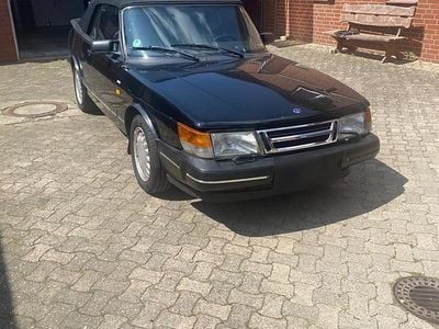 Second-hand Saab 900 Cabriolet 104 CP (76 kW) 1992 Negru Cabrio