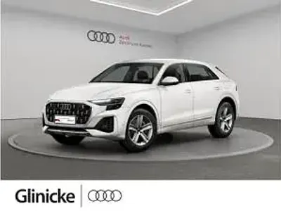 Gebraucht Audi Q8 Ambiente 381 PS (280 kW) 2024 Carraraweiß SUV