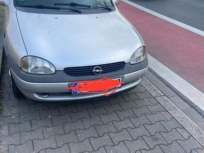 Gebraucht Opel Corsa 65 PS (47 kW) 2000 Silber Kleinwagen