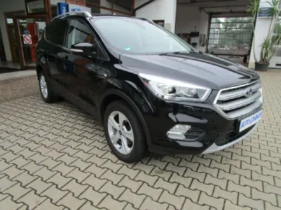Gebraucht Ford Kuga 150 PS (110 kW) 2019 Iridiumschwarz metallic SUV