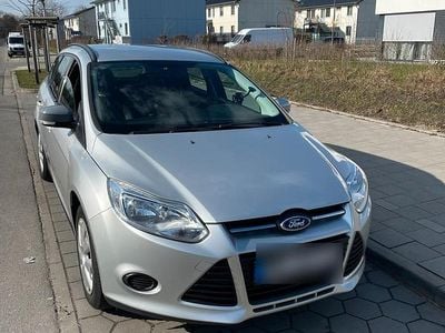 Gebraucht Ford Focus 105 PS (77 kW) 2012 Silber Kombi