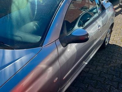 Gebraucht Peugeot 206 CC 2005 Silber Cabrio