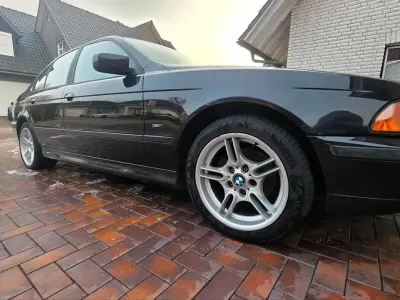 Gebraucht BMW 520 150 PS (110 kW) 2000 Schwarz Limousine