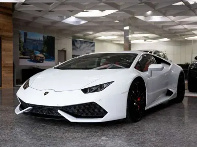 Usata Lamborghini Huracán 610 CV (448 kW) 2015 Bianco Coupé
